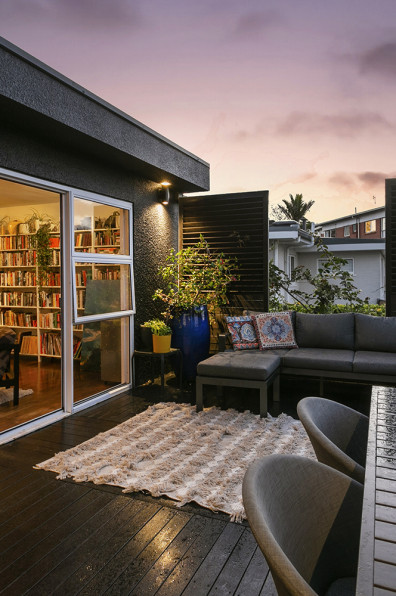 A colour maximalist's dream: Inside a dazzling 1980s home transformation A colour maximalist's dream: Inside a dazzling 1980s home transformation