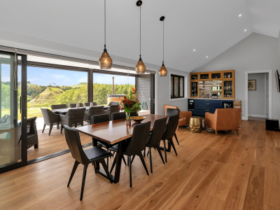 Charming colour, bold wallpaper and rolling hills in Kaiwaka Charming colour, bold wallpaper and rolling hills in Kaiwaka