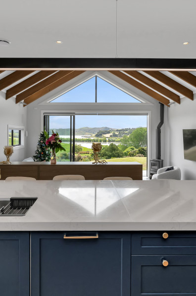 Charming colour, bold wallpaper and rolling hills in Kaiwaka Charming colour, bold wallpaper and rolling hills in Kaiwaka