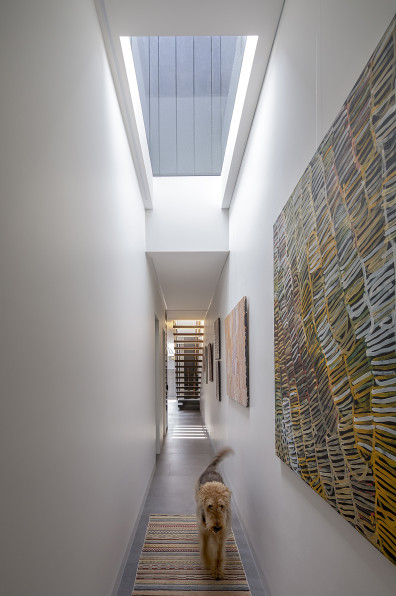 A home that balances boldness and light A home that balances boldness and light