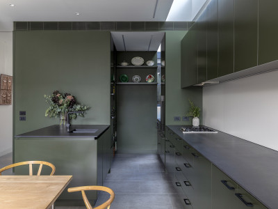 A home that balances boldness and light A home that balances boldness and light