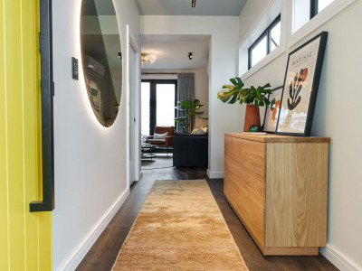 Elegant entrances, stairs, hallways & powder rooms from Three’s The Block NZ this week 