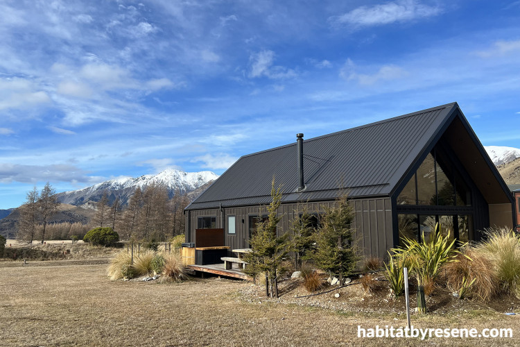 Exterior, house exterior, house exterior featuring Resene Woodsman 