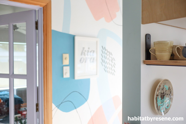 Unique living space in mottled colours.