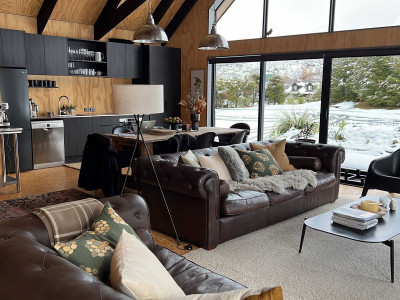 A Southern Alps chalet designed for a cosy escape A Southern Alps chalet designed for a cosy escape