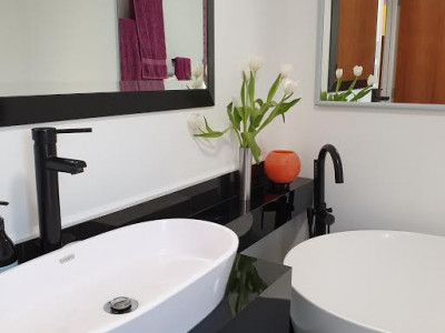 Janice and Eddie’s brave use of bold colours pays off