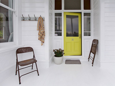 Douglas and Shelley’s neutral haven is filled with creative touches Douglas and Shelley’s neutral haven is filled with creative touches