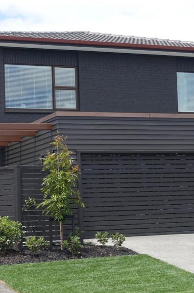 Exteriors: rescuing plain Jane houses Exteriors: rescuing plain Jane houses