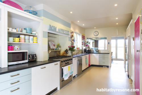 kitchen, colourful kitchen, pink blackboard, painted stripes, blue and pink, family kitchen