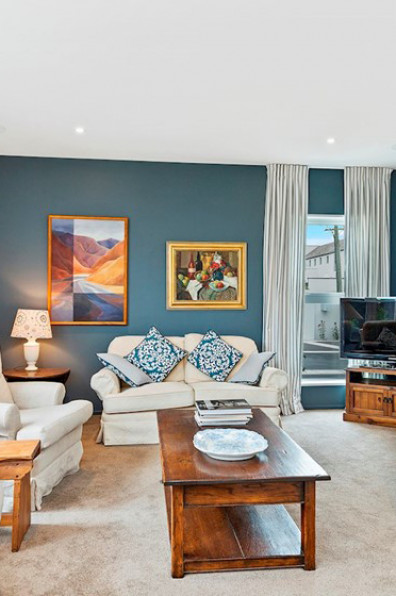 Owen and Mary go shades of blue Owen and Mary go shades of blue