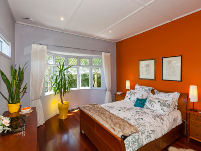 Corrine and Emanuel’s bungalow goes bold with colour Corrine and Emanuel’s bungalow goes bold with colour