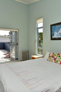 Glen and Marion’s sea-inspired steel bach Glen and Marion’s sea-inspired steel bach