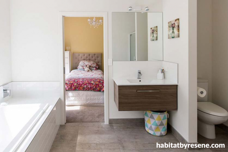 bedroom, childs room, yellow, mellow yellow