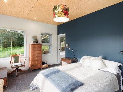 Sustainable home lets the colours flow