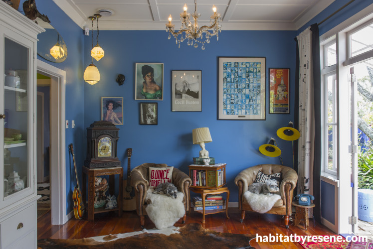 sitting room, blue room, blue paint, blue living room