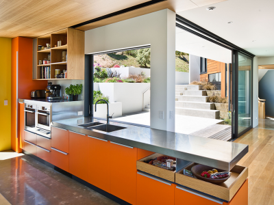 Mike and Monica’s stunning modern colour fusion