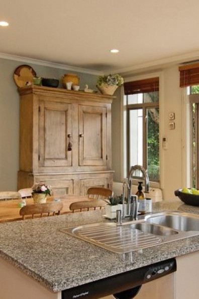 Sarah's Inner City Townhouse with a French Country Kitchen Sarah's Inner City Townhouse with a French Country Kitchen