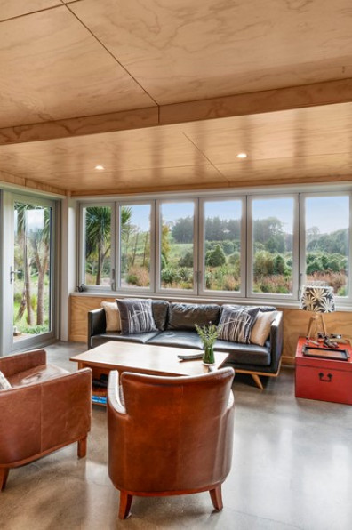 Sustainable home lets the colours flow