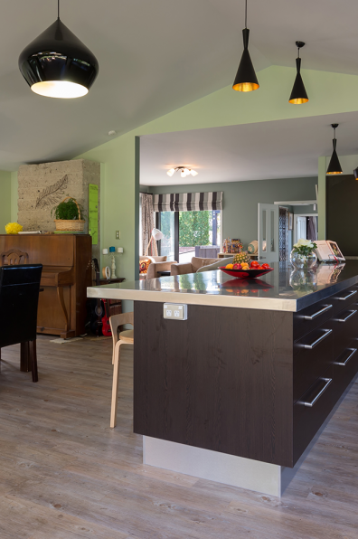 Mark’s team transforms a muddled 80s house 