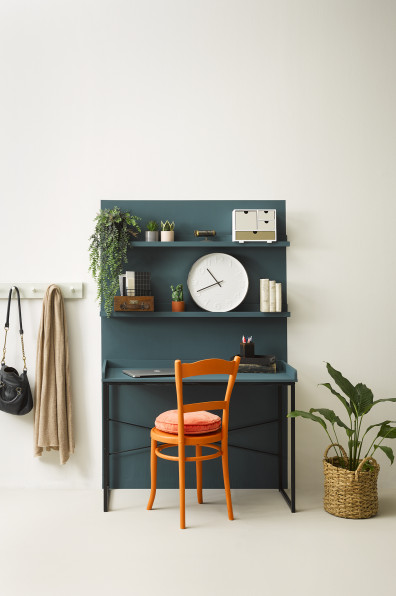 5 ways to use colour to define your desk space
