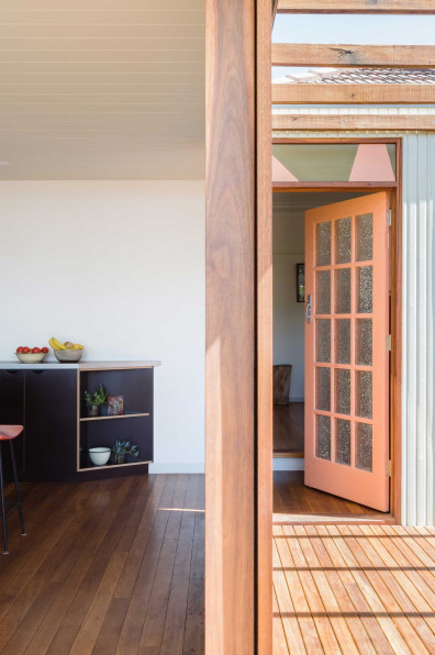 A curious cottage transforms into a contemporary haven A curious cottage transforms into a contemporary haven