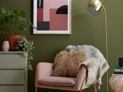 10 designer tips for making a dark room brighter