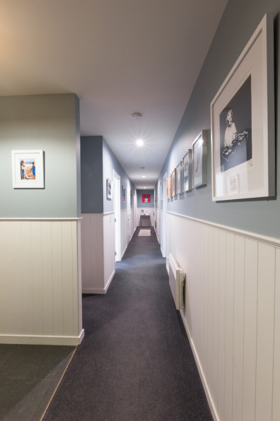 Hallway decorating tricks Hallway decorating tricks