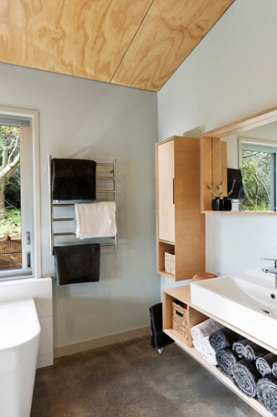 Sustainable home lets the colours flow