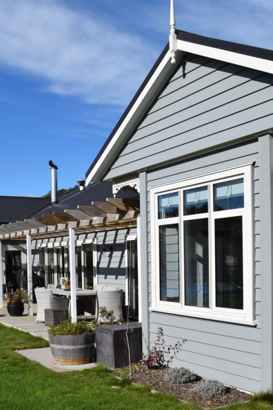 Charlotte and Greg create colourful character in a newly constructed home Charlotte and Greg create colourful character in a newly constructed home