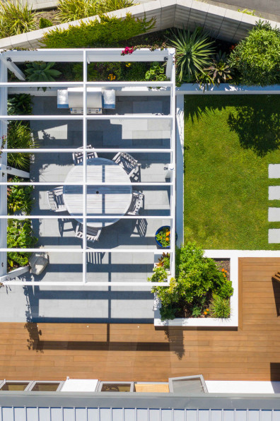 Flint & Celia’s subtropical outdoor living space in Hawke’s Bay Flint & Celia’s subtropical outdoor living space in Hawke’s Bay