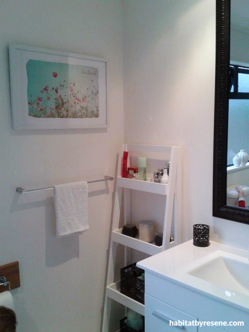 coastal cottage, bathroom, white bathroom, neutrals