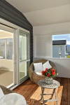 Mike and Robyn’s sun-filled Omaha beach house