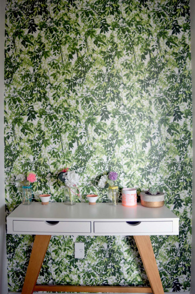 Rebecca and Sean swap 70s beige for bold colour