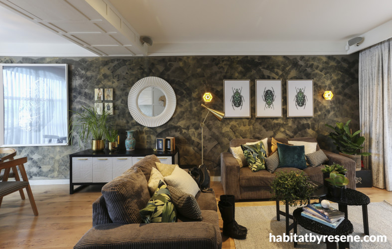 wallpaper feature wall, patterned wallpaper, lounge, living room, green living room, grasscloth