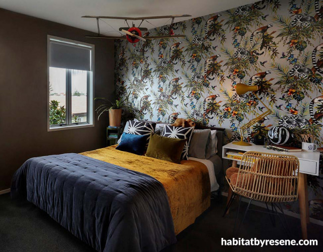 bedroom,. wallpaper feature wall, animal wallpaper, kids bedroom, childrens bedroom