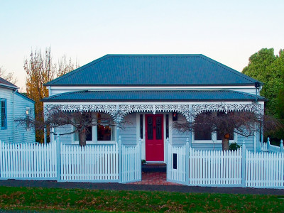 7 surprising uses of exterior colour