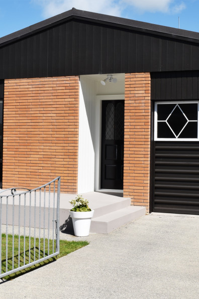 Liam’s Cambridge bungalow has been transformed by a light and earthy palette Liam’s Cambridge bungalow has been transformed by a light and earthy palette