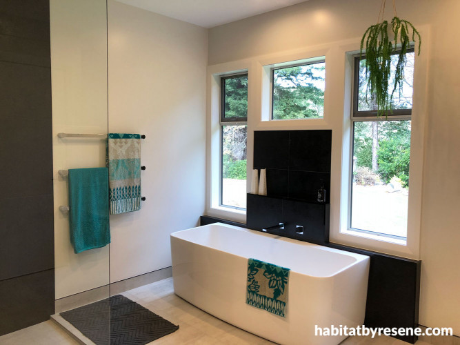 white, bathroom, neutrals, resene double black white, resene half black white