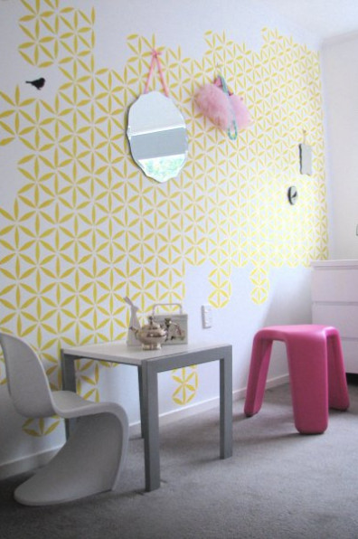 Rhys and Wanda's Dramatic Hand-Stencilled Walls