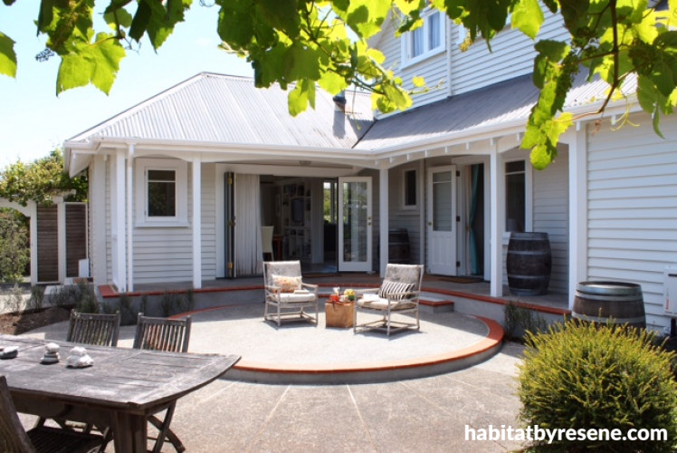 exterior weatherboards, house exterior, painted weatherboards, white house, B&B, white exterior