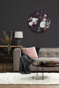 Colours go dark and twisted Colours go dark and twisted