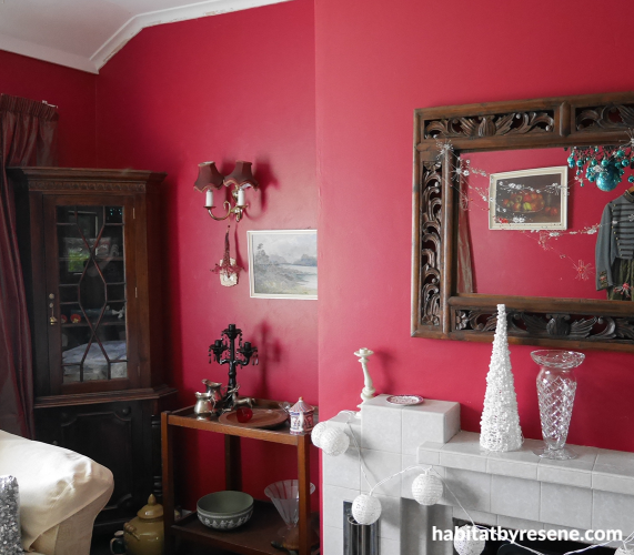 red, lounge, raspberry, paint