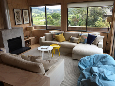 Heather goes coastal cool