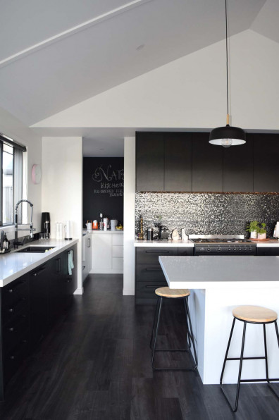 Natalie and Dan’s modern, monochromatic Waikato build Natalie and Dan’s modern, monochromatic Waikato build