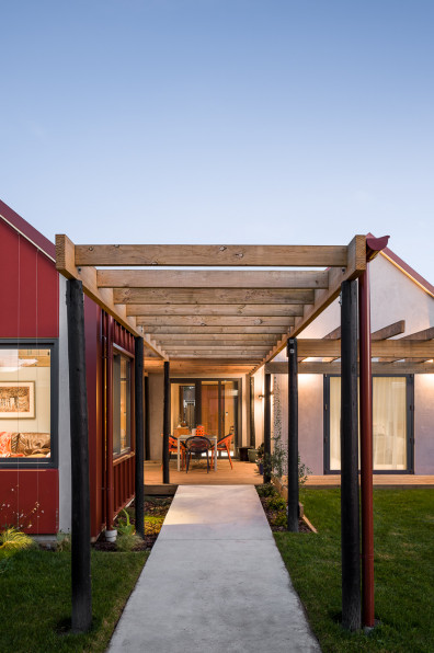 Stephanie’s post-quake overhaul honours lush surrounding 