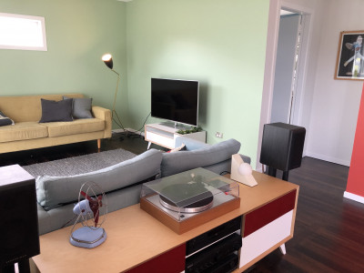 Lisa Maria and Paul’s electric Kapiti Coast home