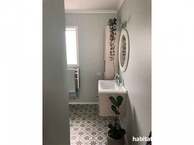ensuite, bathroom, green ensuite, green bathroom, patterned tiled floors resene robin egg blue
