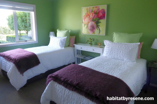 green interiors, bedroom, green paint,