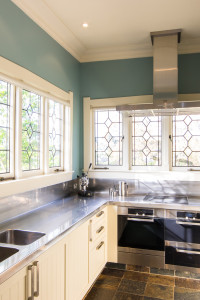 Vintage kitchens keep it real