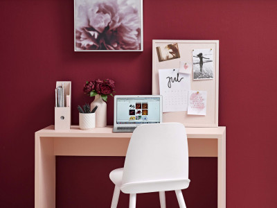 5 ways to use colour to define your desk space